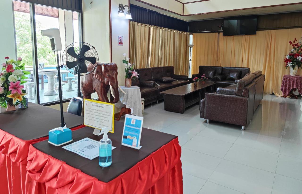 Toh Buk Seng Ayutthaya Hotel Eksteriør billede
