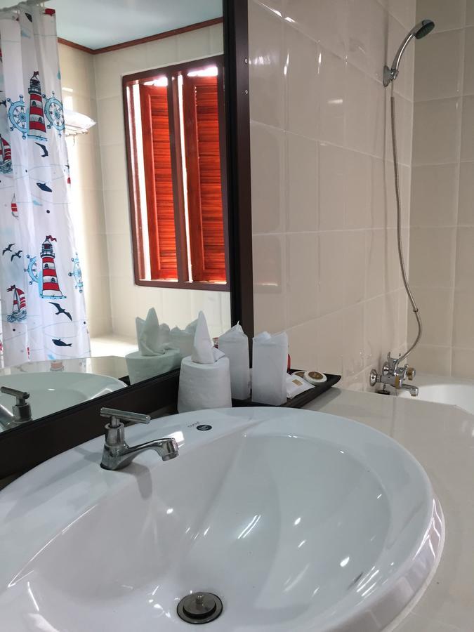 Toh Buk Seng Ayutthaya Hotel Eksteriør billede