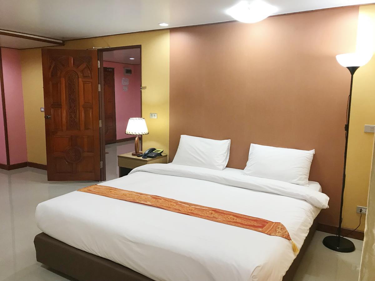 Toh Buk Seng Ayutthaya Hotel Eksteriør billede