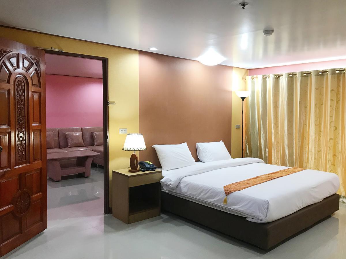 Toh Buk Seng Ayutthaya Hotel Eksteriør billede