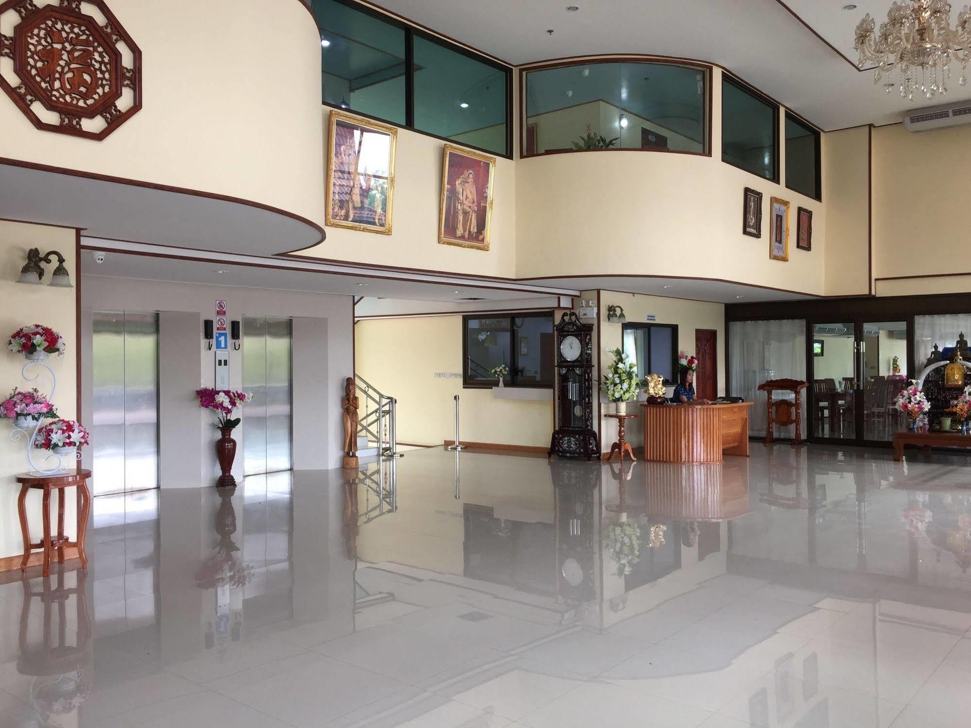 Toh Buk Seng Ayutthaya Hotel Eksteriør billede