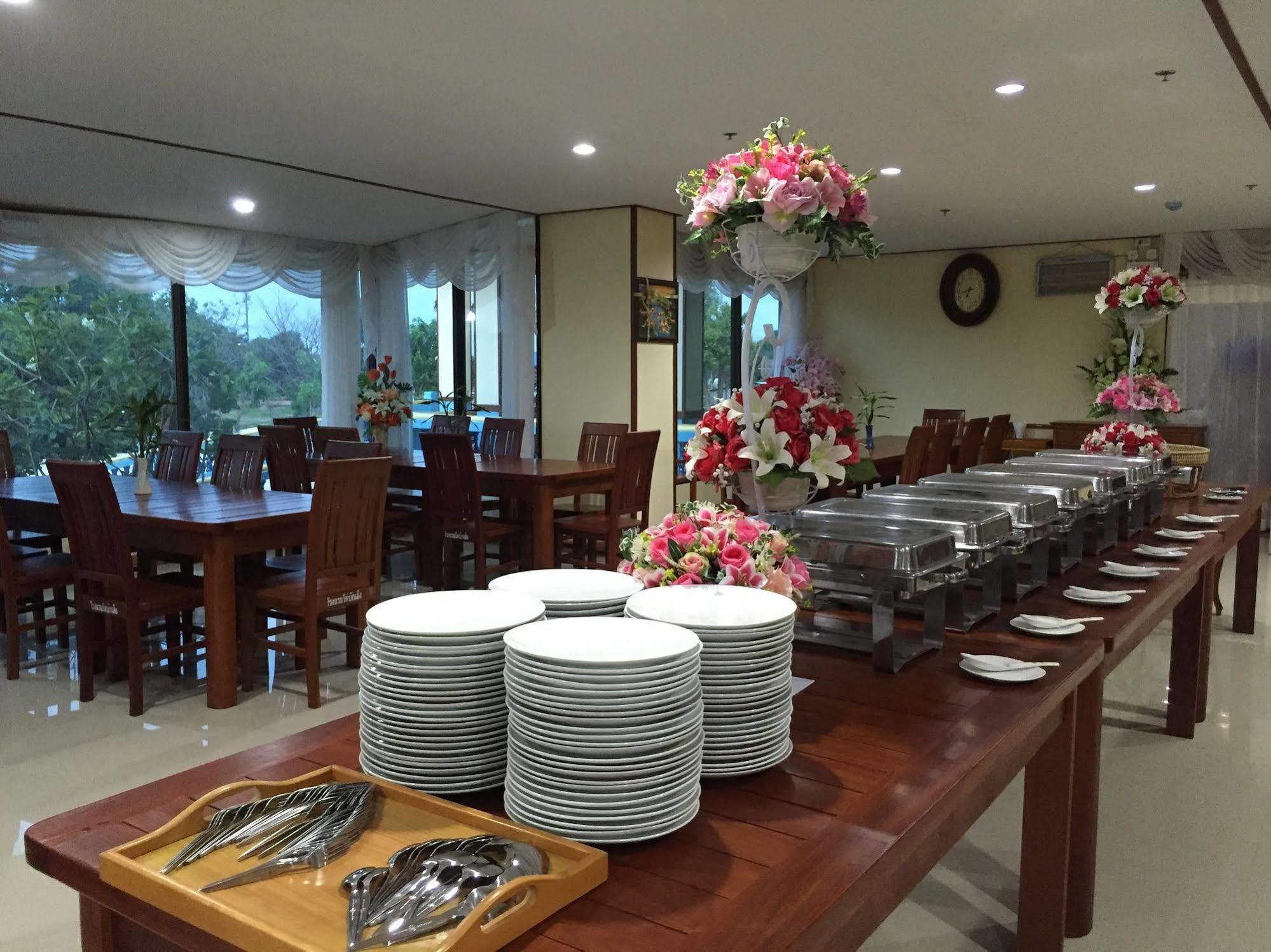Toh Buk Seng Ayutthaya Hotel Eksteriør billede