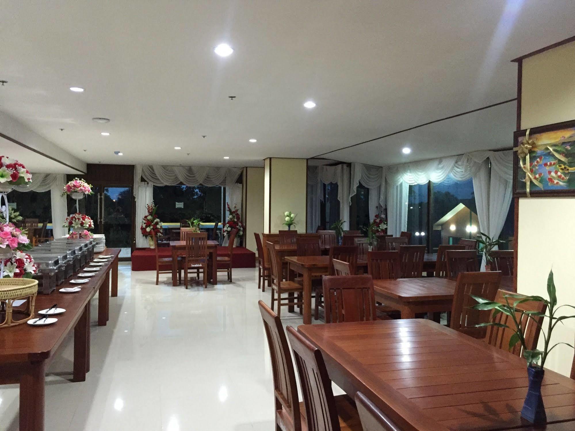 Toh Buk Seng Ayutthaya Hotel Eksteriør billede