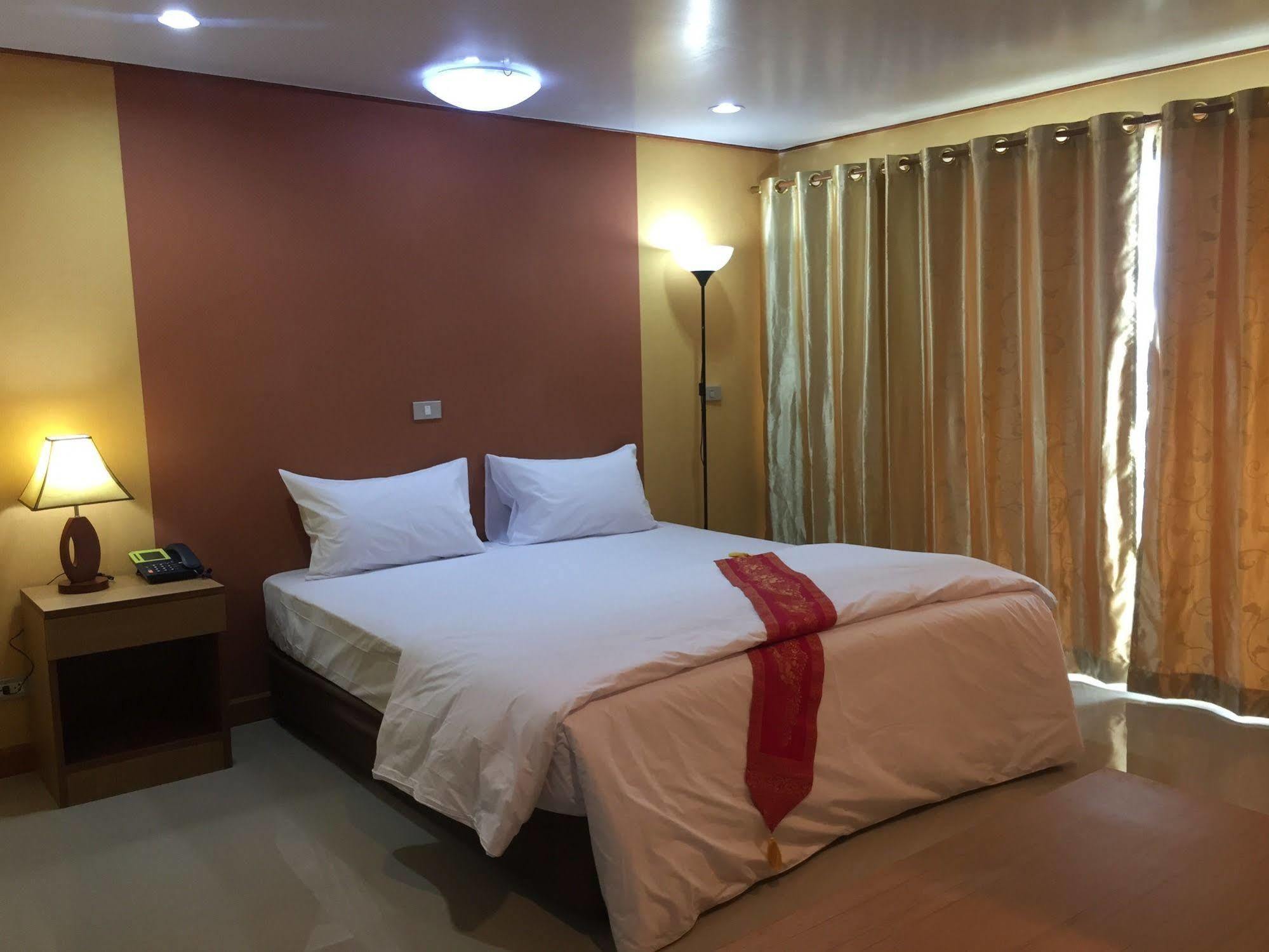 Toh Buk Seng Ayutthaya Hotel Eksteriør billede
