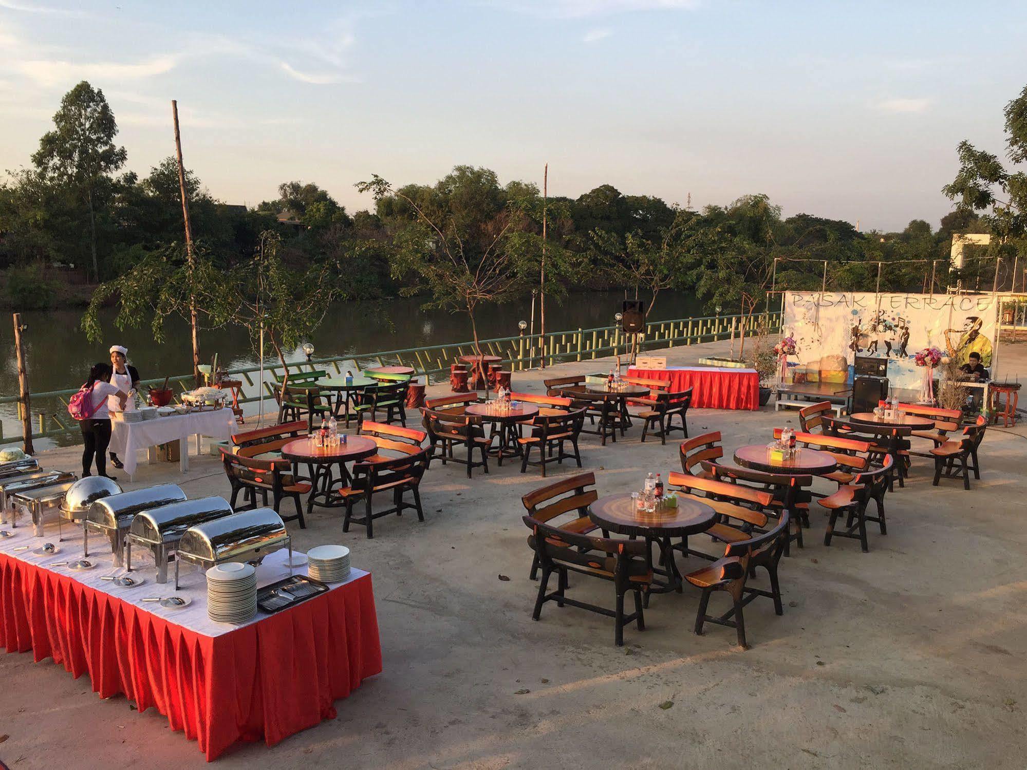 Toh Buk Seng Ayutthaya Hotel Eksteriør billede