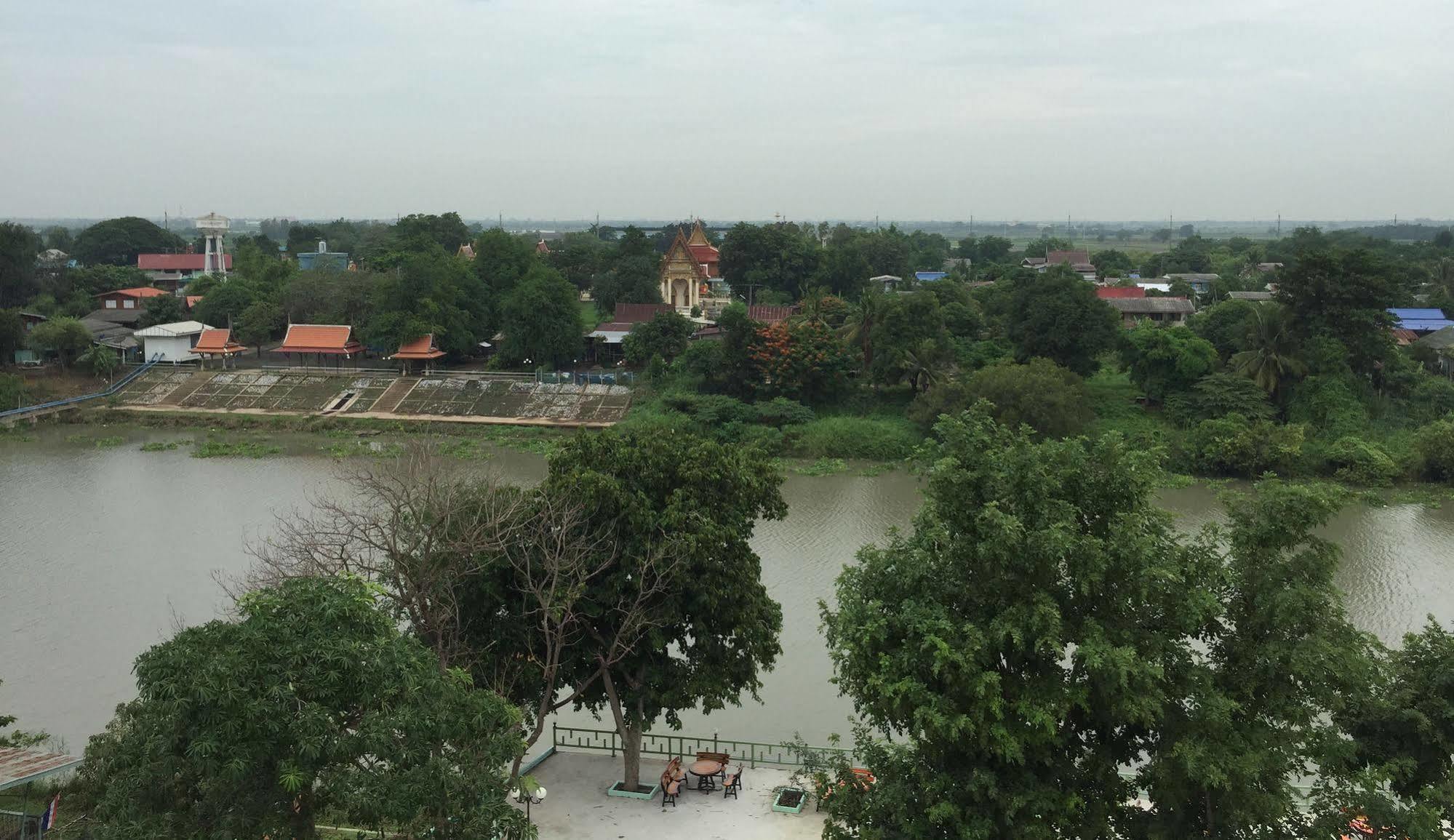 Toh Buk Seng Ayutthaya Hotel Eksteriør billede